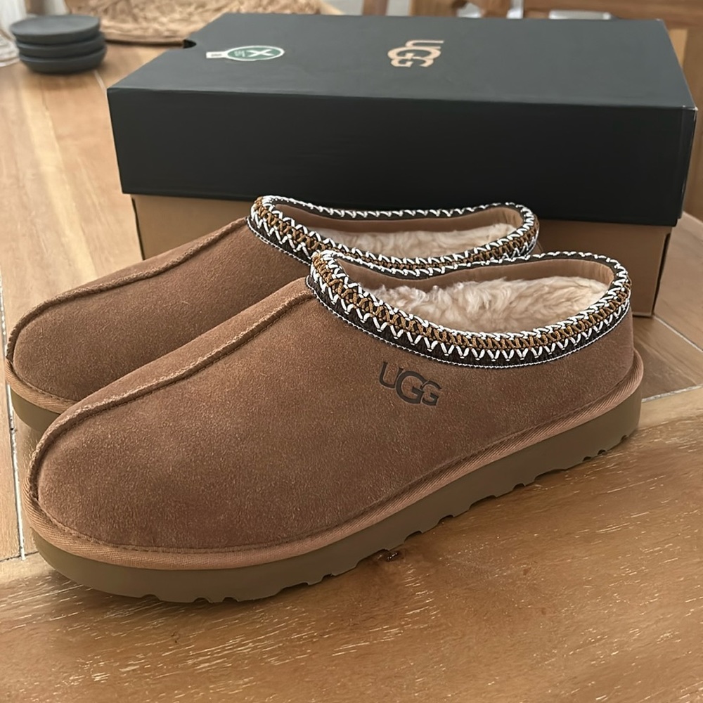 Men’s New In Box Tasman Clog Ugg Slippers | Size 12 | Chestnut